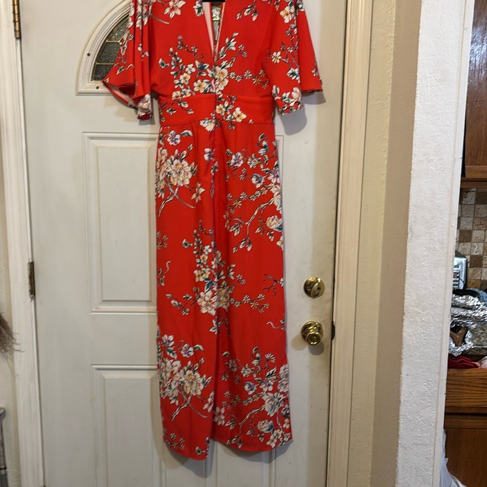 Multi color red flora dress size: M